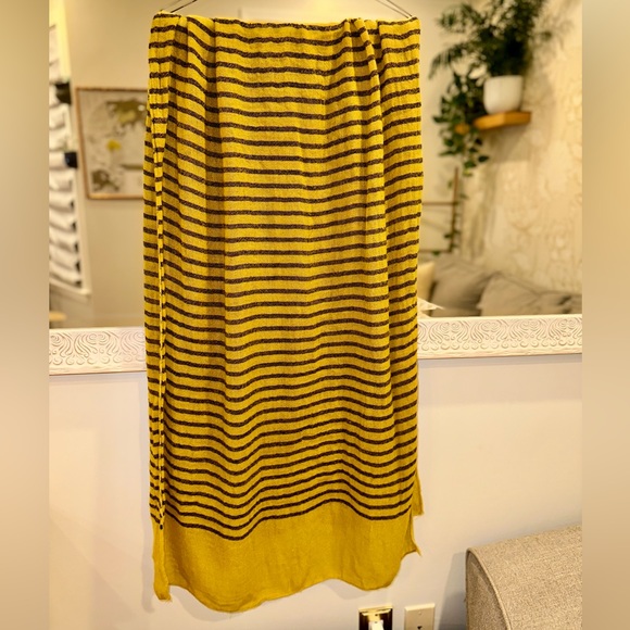 Urban Outfitters Super Soft Mustard Yellow Striped Scarf Shawl - Picture 5 of 5